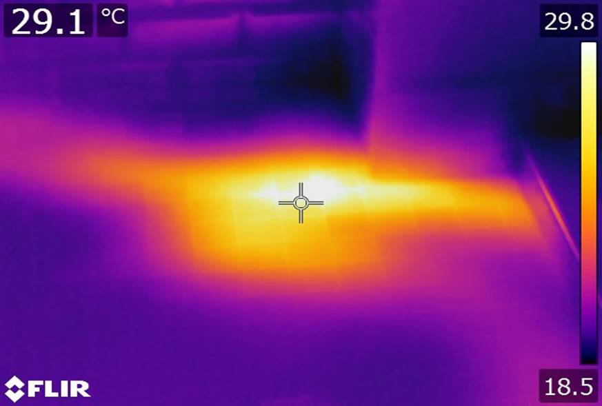 Lek op centrale verwarming - infrarode scanning