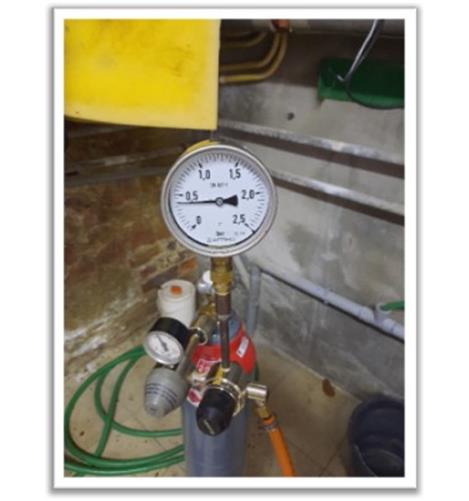 Controle conduites de piscine au gaz traceur